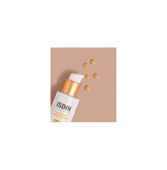 ISDIN SPF 50+ FUSION WATER... 2